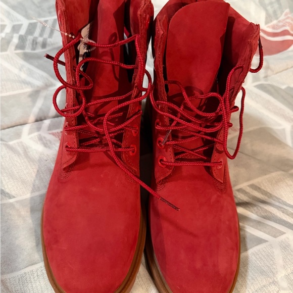 Timberland Bold Red Lace-Up Boots - Picture 8 of 10